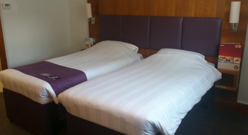 Holiday Inn Luton South - M1, Junction 9, An Ihg Hotel Eksteriør bilde