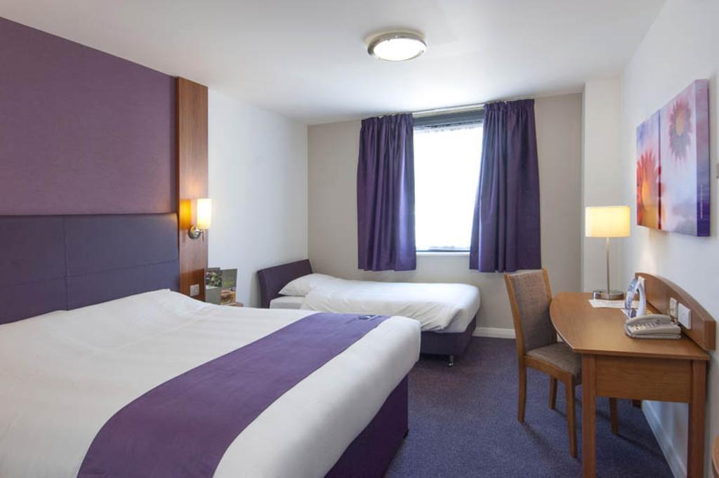 Holiday Inn Luton South - M1, Junction 9, An Ihg Hotel Eksteriør bilde
