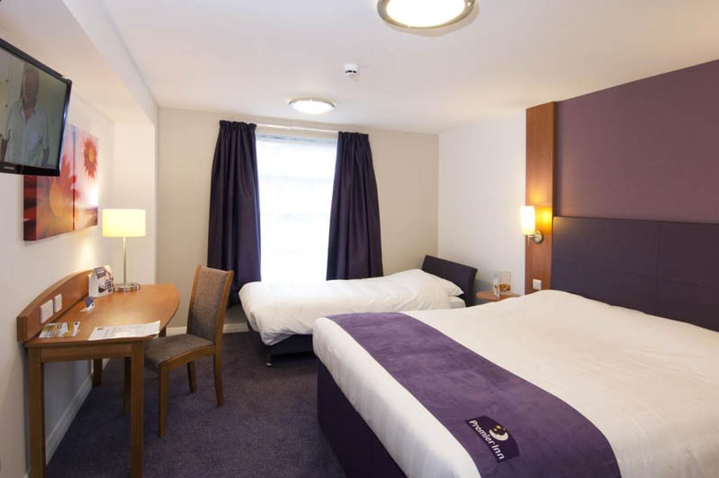 Holiday Inn Luton South - M1, Junction 9, An Ihg Hotel Eksteriør bilde